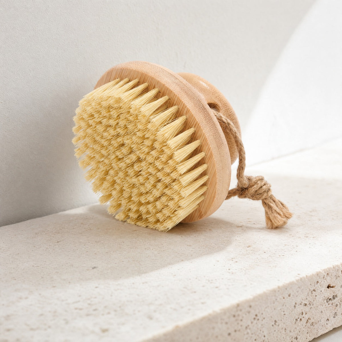 As cerdas naturais do The Body Brush, de perto